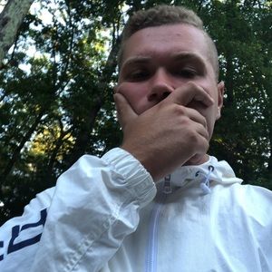 Meet your Posher, Sam